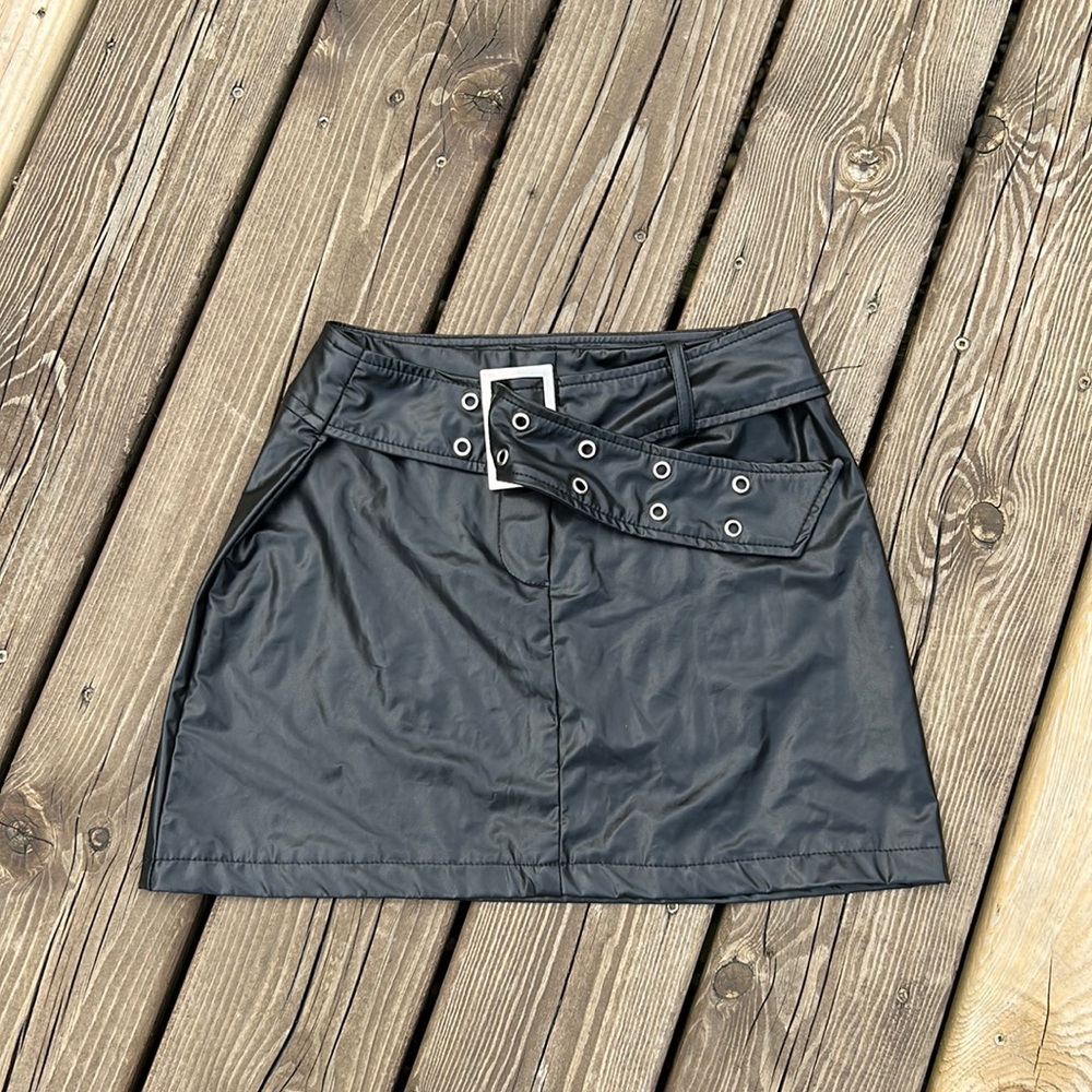 Y2K leather miniskirt